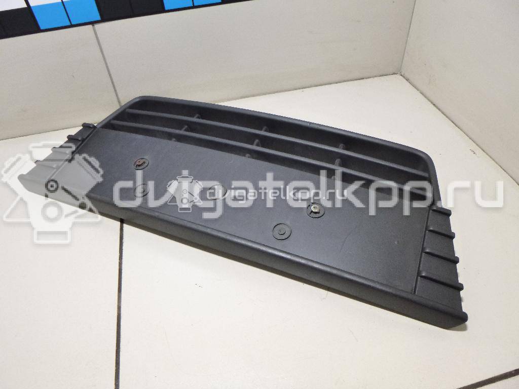 Фото Решетка в бампер центральная  1718734 для Ford Focus {forloop.counter}}