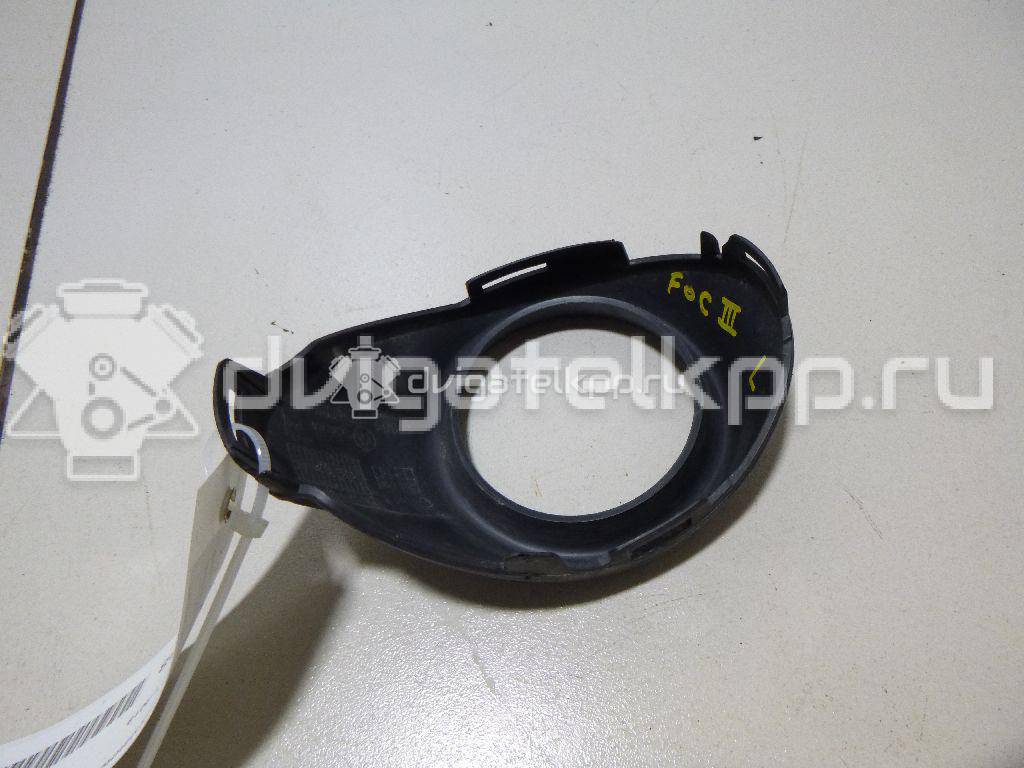 Фото Рамка противотуманной фары левой  1703891 для Ford Focus {forloop.counter}}