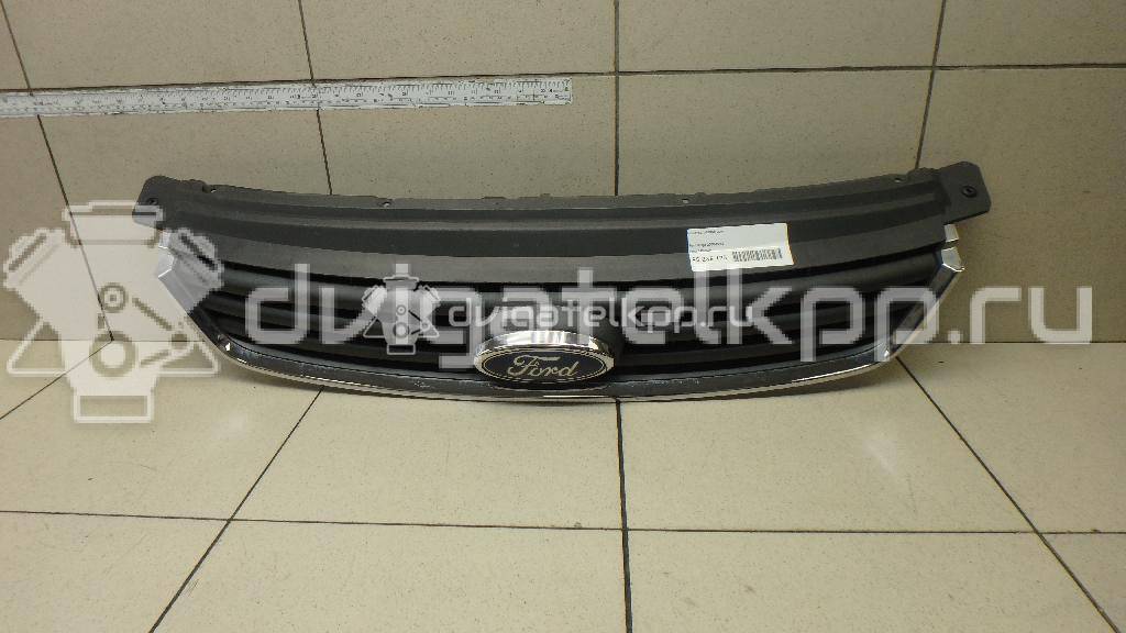 Фото Решетка радиатора  1497839 для Ford Kuga {forloop.counter}}