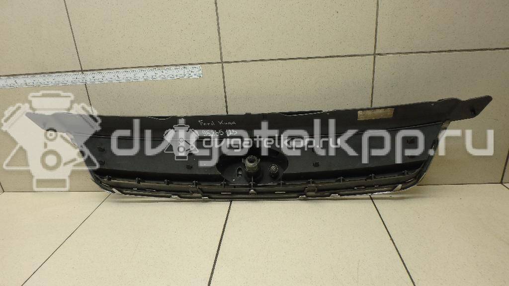 Фото Решетка радиатора  1497839 для Ford Kuga {forloop.counter}}
