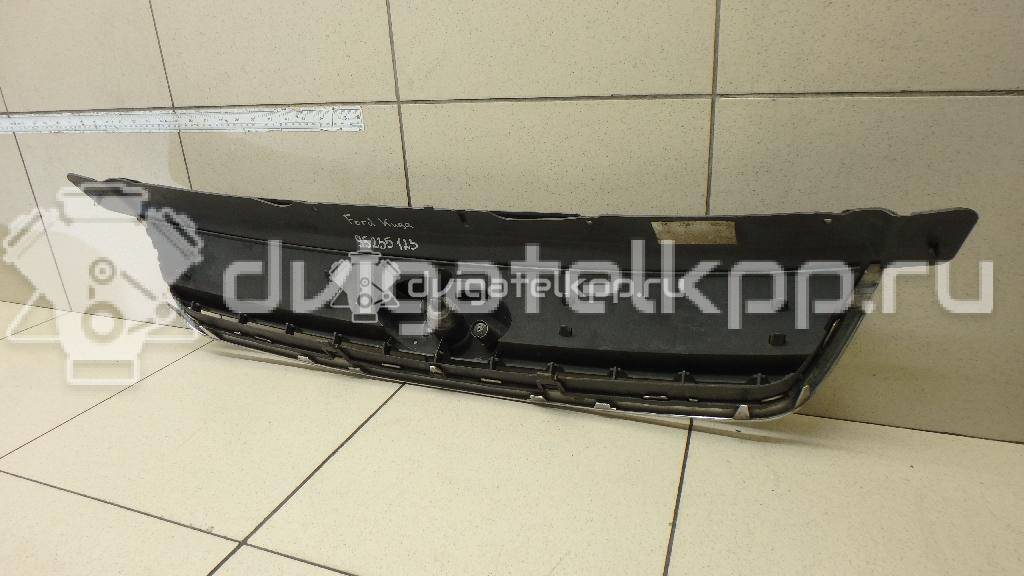 Фото Решетка радиатора  1497839 для Ford Kuga {forloop.counter}}