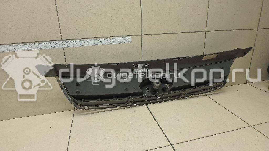 Фото Решетка радиатора  1497839 для Ford Kuga {forloop.counter}}
