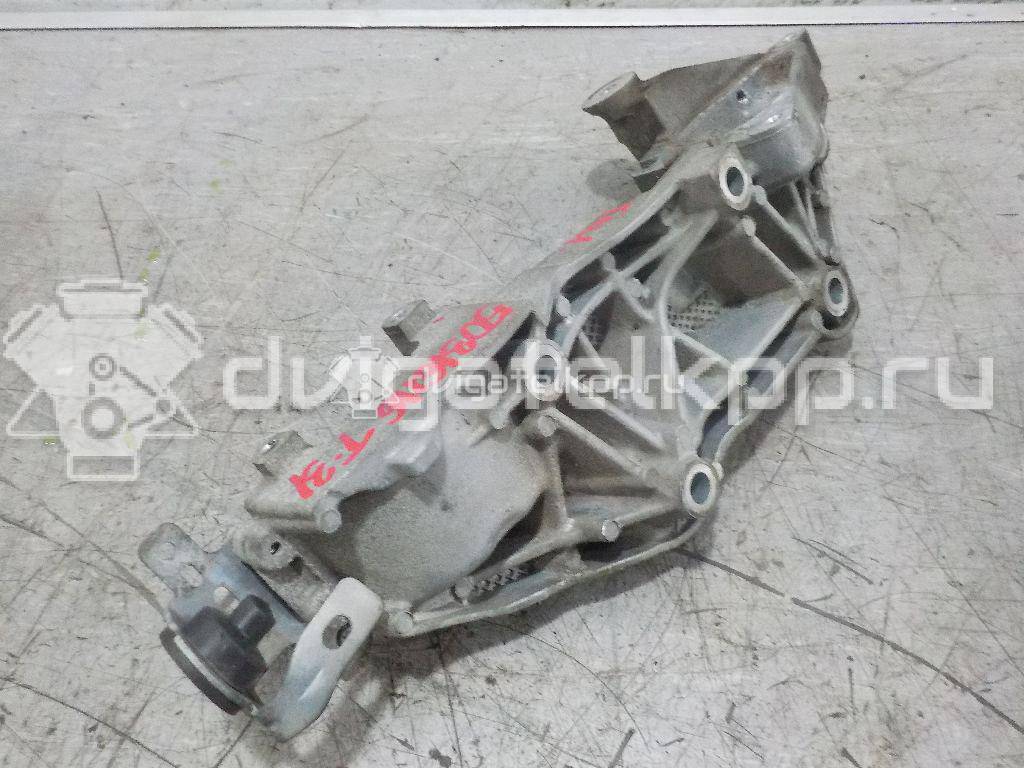 Фото Кронштейн генератора  8200527320 для Nissan Qashqai / X-Trail {forloop.counter}}