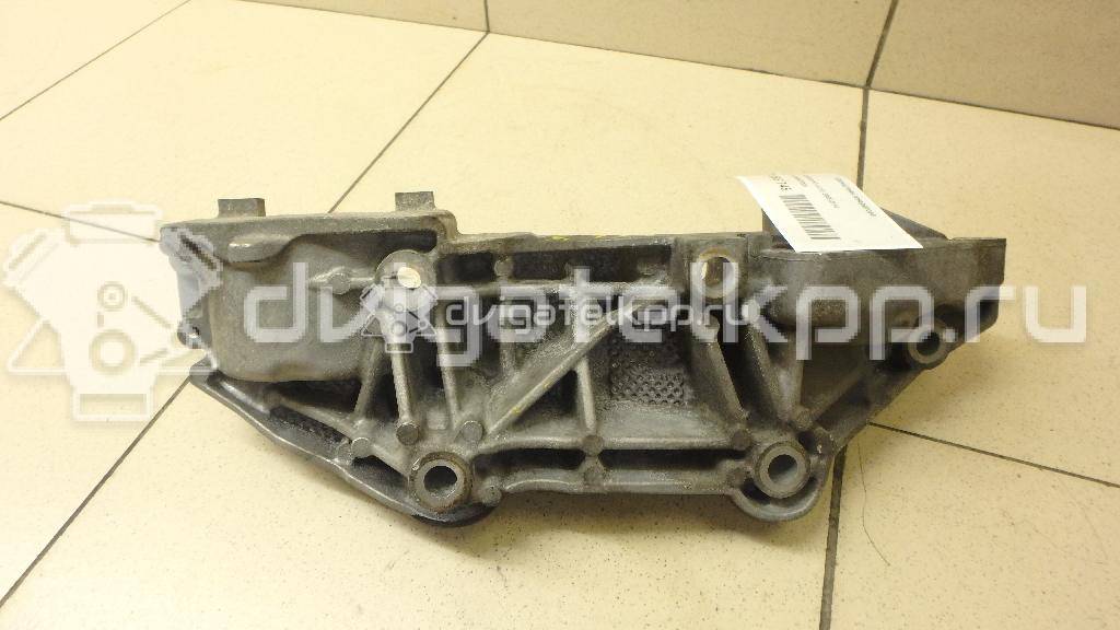 Фото Кронштейн генератора  8200527320 для Nissan Qashqai / X-Trail {forloop.counter}}