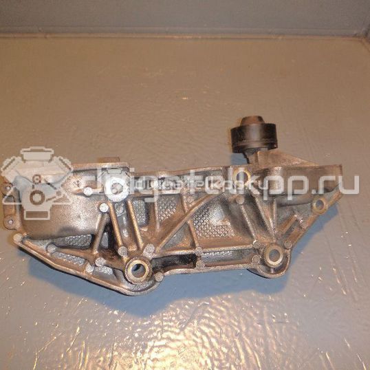 Фото Кронштейн генератора  8200527320 для Nissan Qashqai / X-Trail