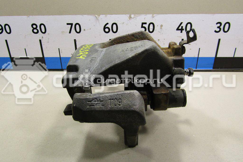 Фото Суппорт тормозной передний левый  LR061370 для Land Rover Range Rover / Discovery {forloop.counter}}