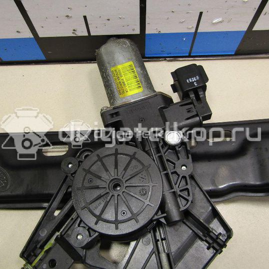 Фото Стеклоподъемник электр. передний правый  LR067998 для Land Rover Range Rover