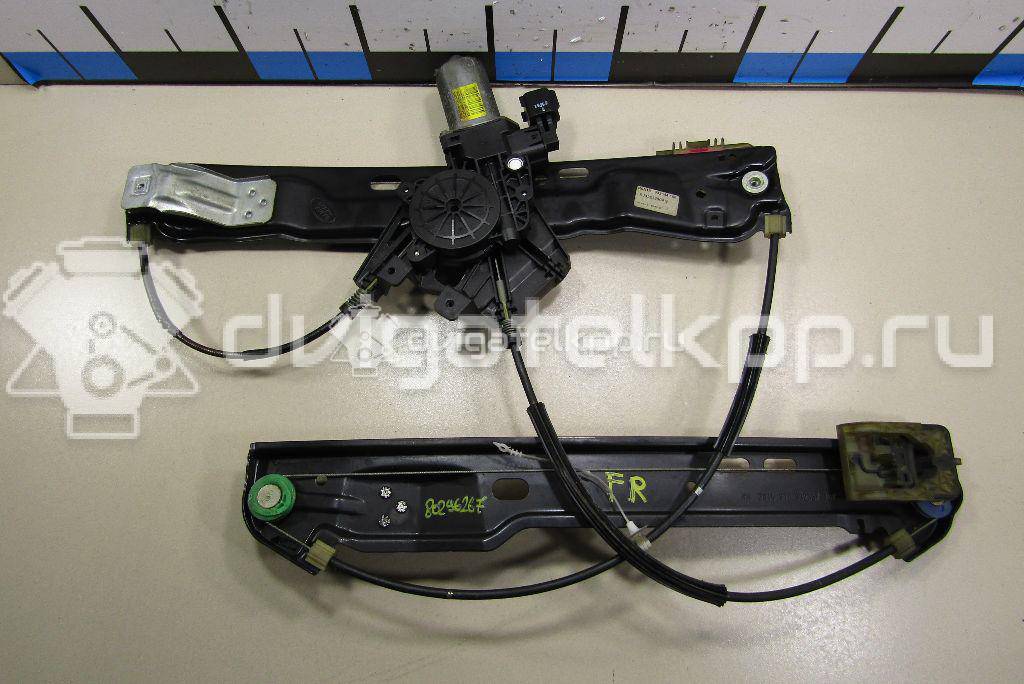 Фото Стеклоподъемник электр. передний правый  LR067998 для Land Rover Range Rover {forloop.counter}}