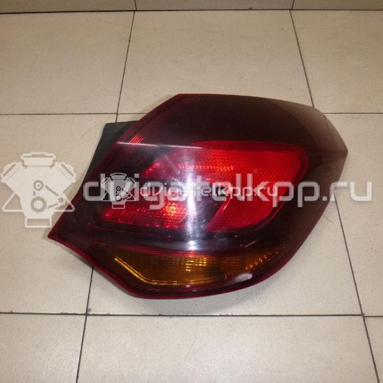 Фото Фонарь задний наружный правый  1222208 для Opel Astra