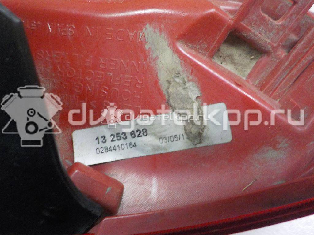 Фото Фонарь задний наружный правый  13307494 для Opel Meriva {forloop.counter}}