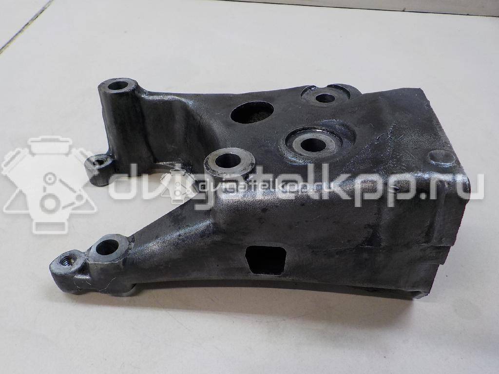 Фото Кронштейн двигателя правый  184699 для Peugeot 407 {forloop.counter}}