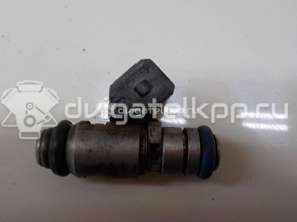 Фото Форсунка инжекторная электрическая  8200128959 для Renault Clio / Laguna / Scénic / Megane {forloop.counter}}