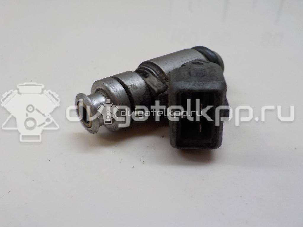 Фото Форсунка инжекторная электрическая  8200128959 для Renault Clio / Laguna / Scénic / Megane {forloop.counter}}