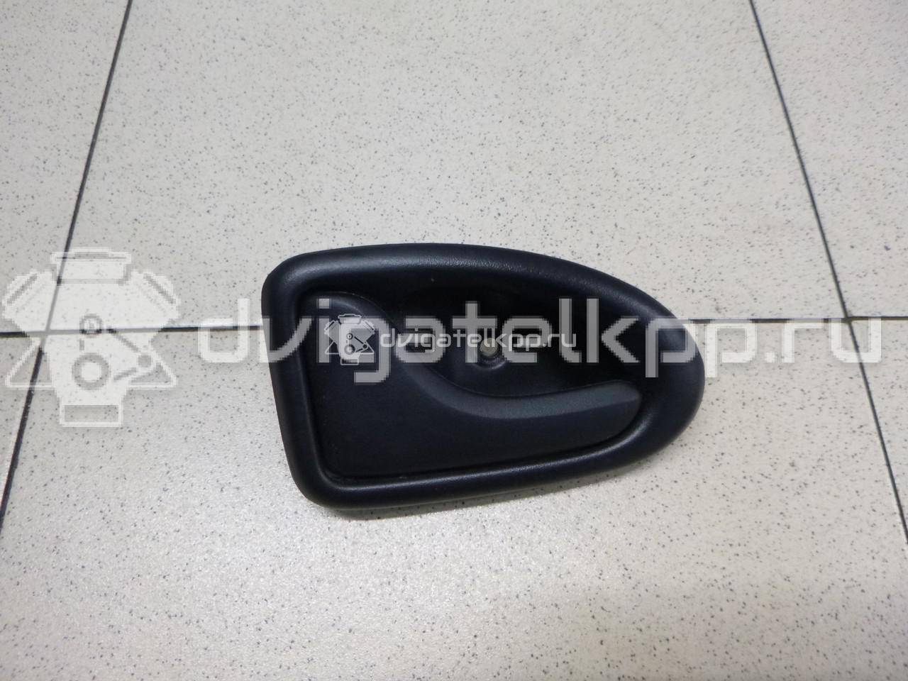 Фото Ручка двери внутренняя левая  7700353282 для Renault Megane / Master / Clio / Scénic / Logan {forloop.counter}}