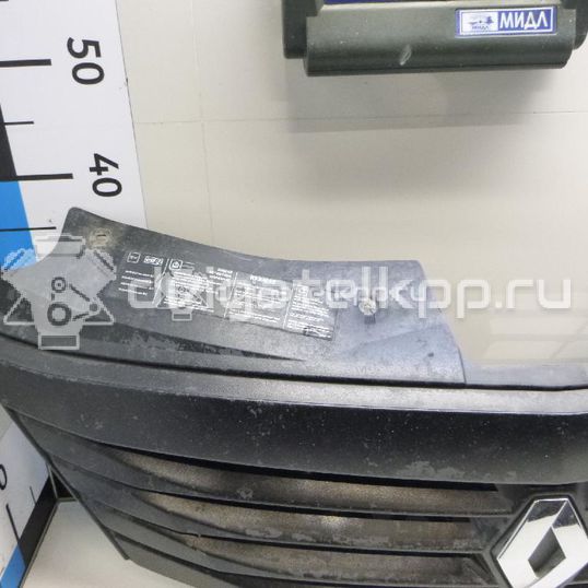 Фото Решетка радиатора  8200752748 для Renault Logan