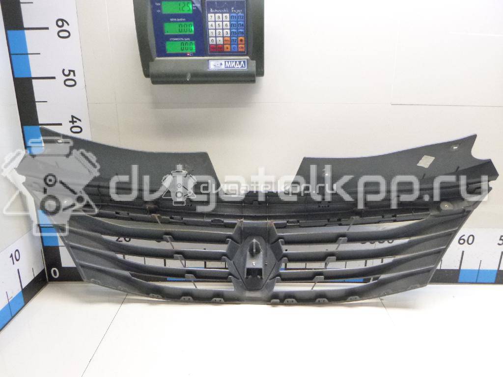 Фото Решетка радиатора  8200752748 для Renault Logan {forloop.counter}}