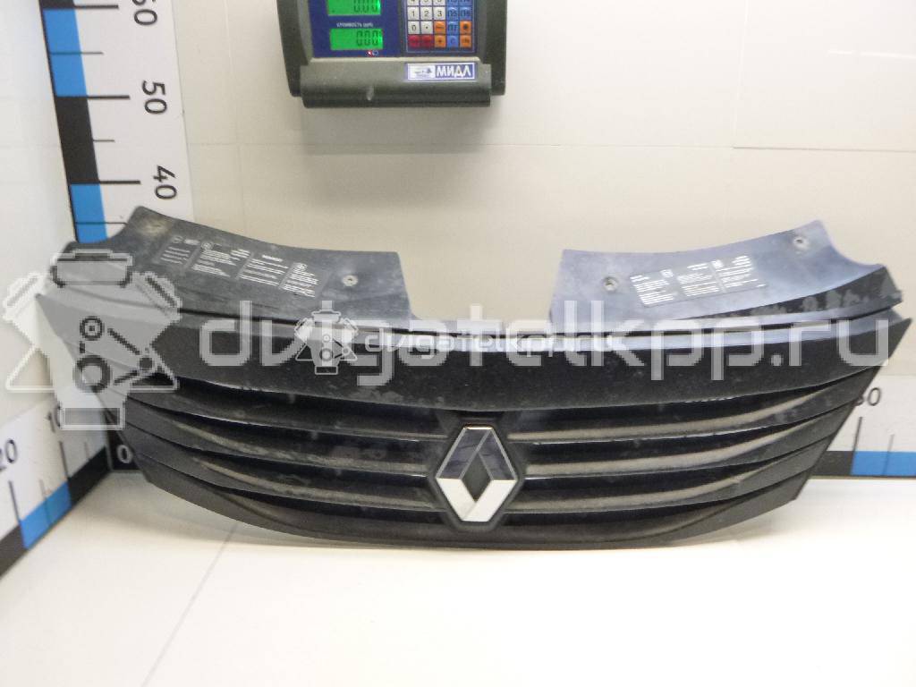 Фото Решетка радиатора  8200752748 для Renault Logan {forloop.counter}}