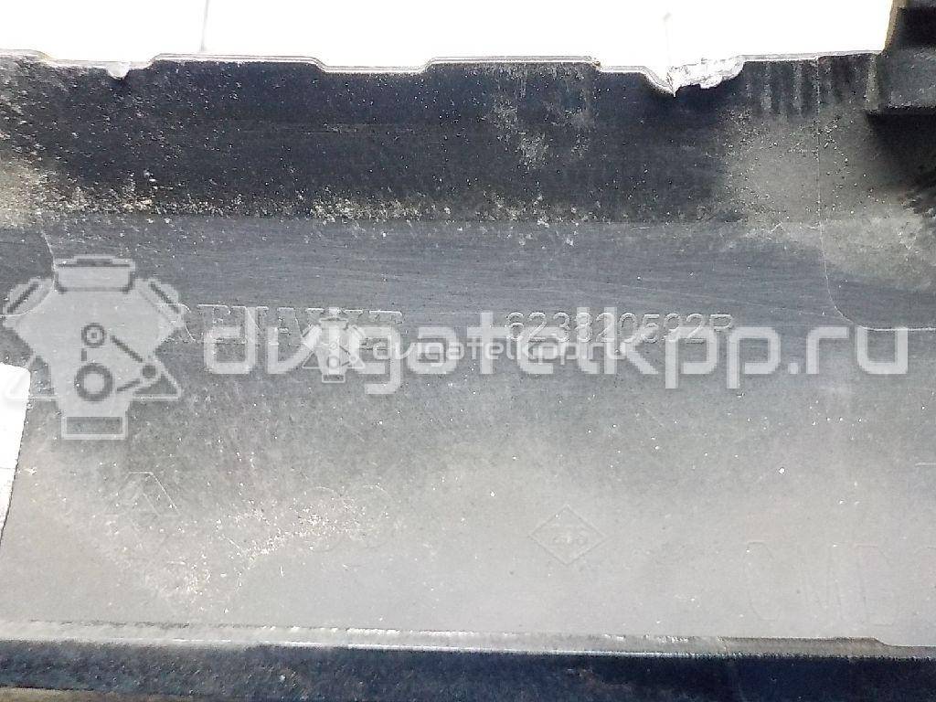 Фото Накладка на решетку радиатора  623820592R для Renault Captur J5 {forloop.counter}}