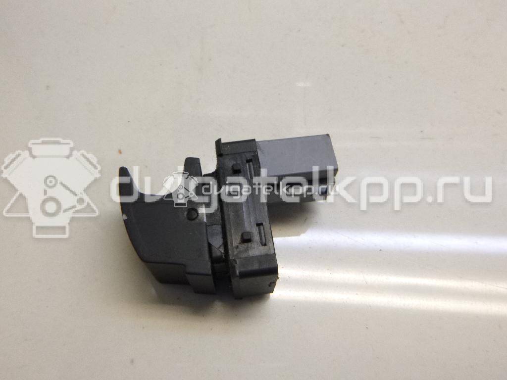 Фото Кнопка стеклоподъемника  7L6959855B для Seat Ibiza / Leon / Toledo / Alhambra / Altea {forloop.counter}}