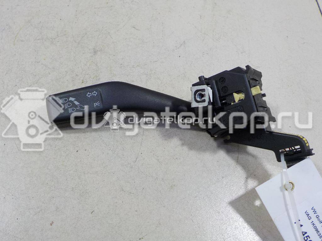 Фото Переключатель поворотов подрулевой  1k0953513e для Seat Leon / Toledo / Altea {forloop.counter}}