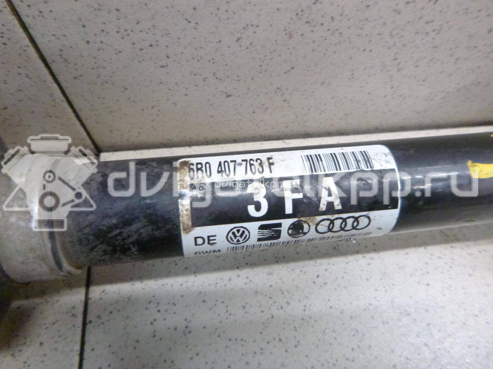 Фото Полуось передняя левая  6R0407763F для seat Toledo III {forloop.counter}}