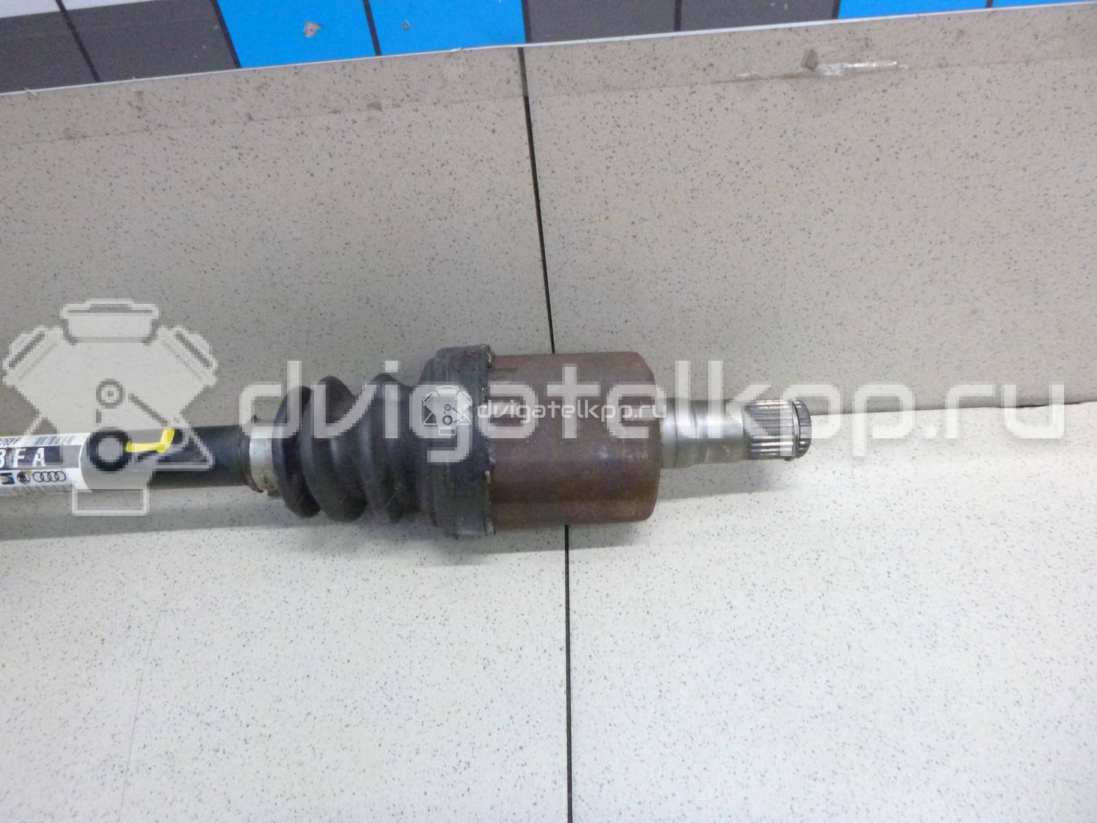 Фото Полуось передняя левая  6R0407763F для seat Toledo III {forloop.counter}}