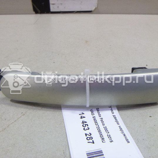 Фото Ручка двери наружная  5N0837205MGRU для seat Ibiza V
