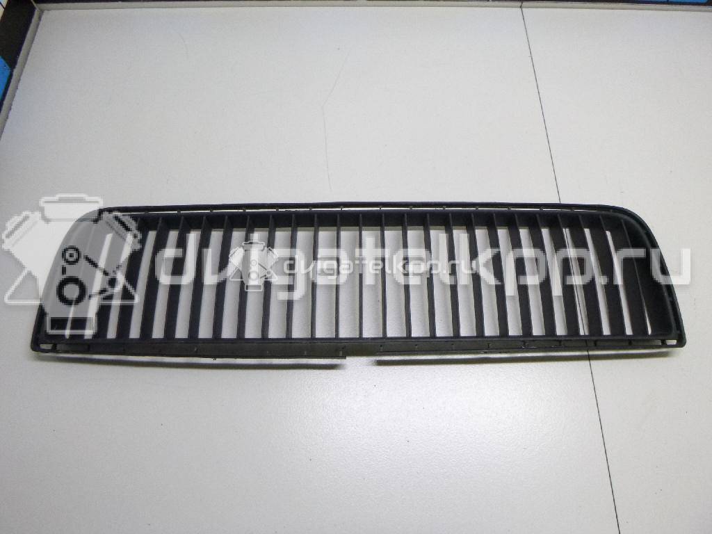 Фото Решетка в бампер центральная  1U0853677 для Skoda Octavia {forloop.counter}}