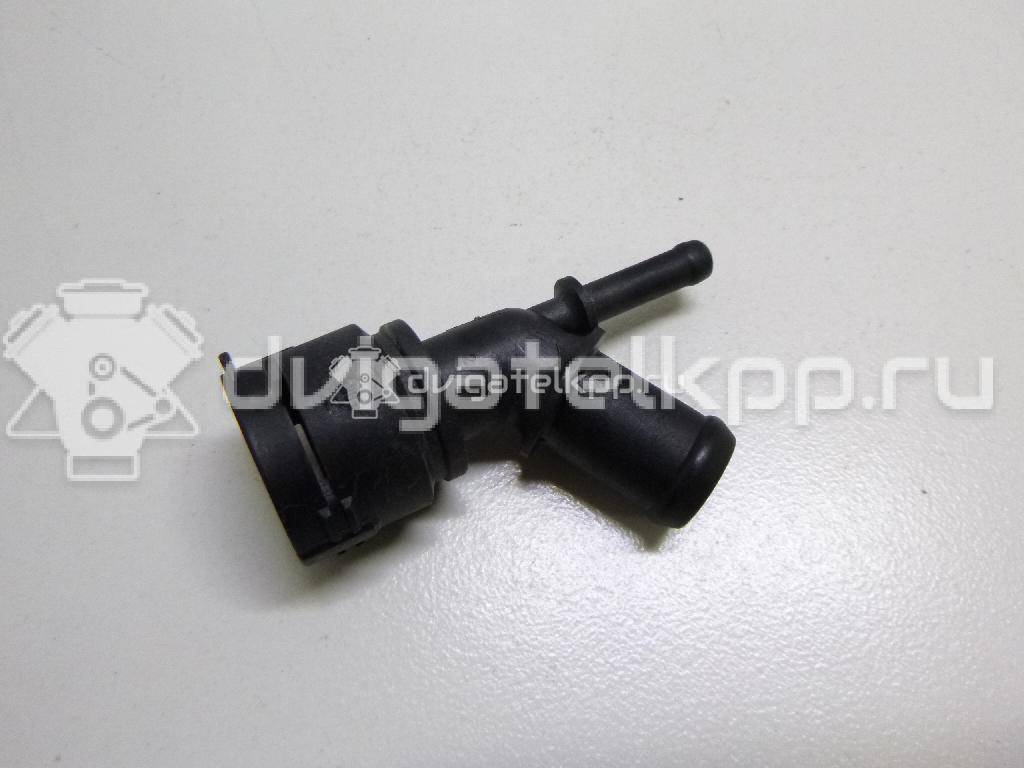 Фото Фланец двигателя системы охлаждения  1J0122291B для Skoda Octavia / Rapid {forloop.counter}}