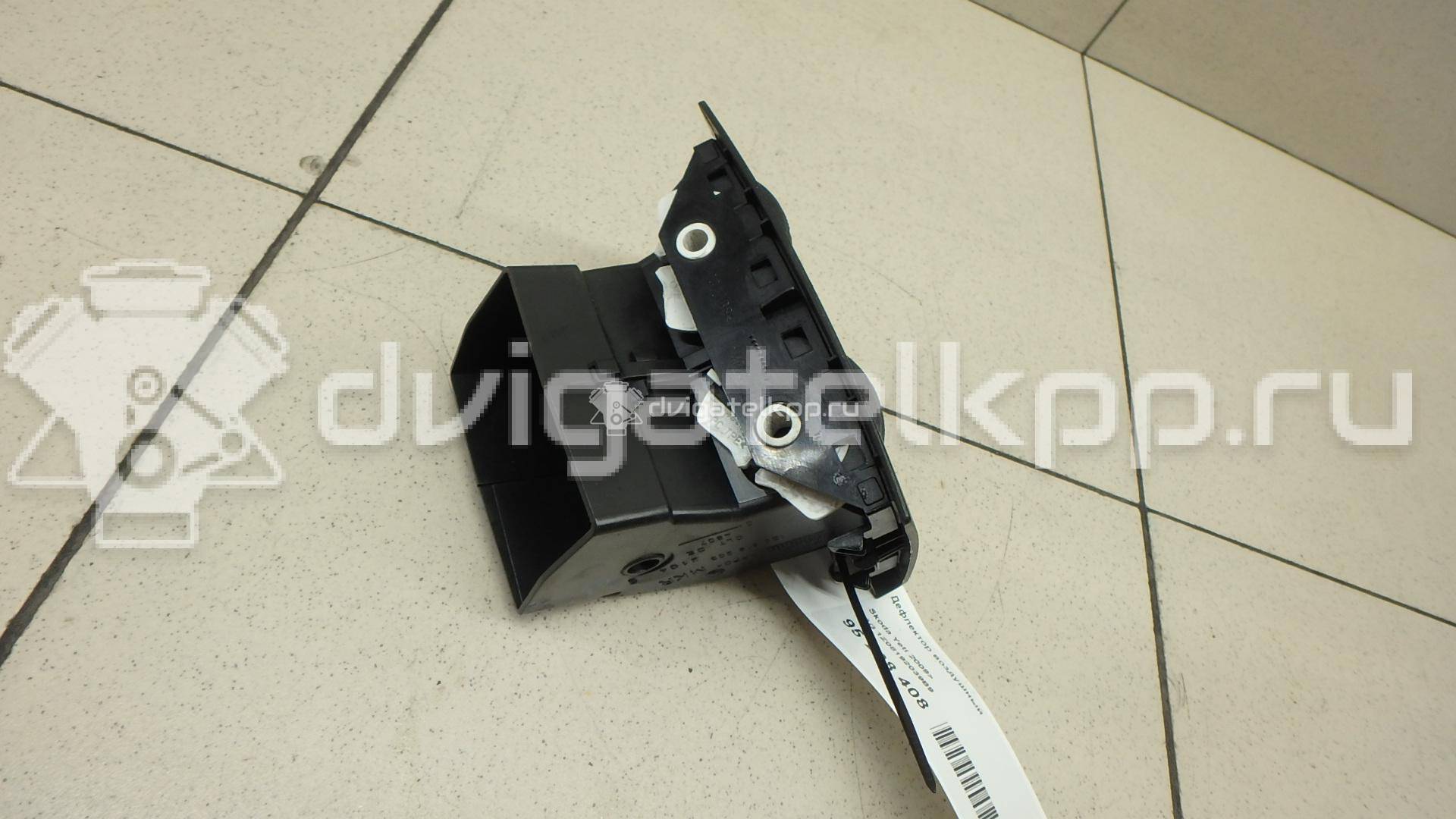 Фото Дефлектор воздушный  1Z08192039B9 для skoda Octavia (A5 1Z-) {forloop.counter}}