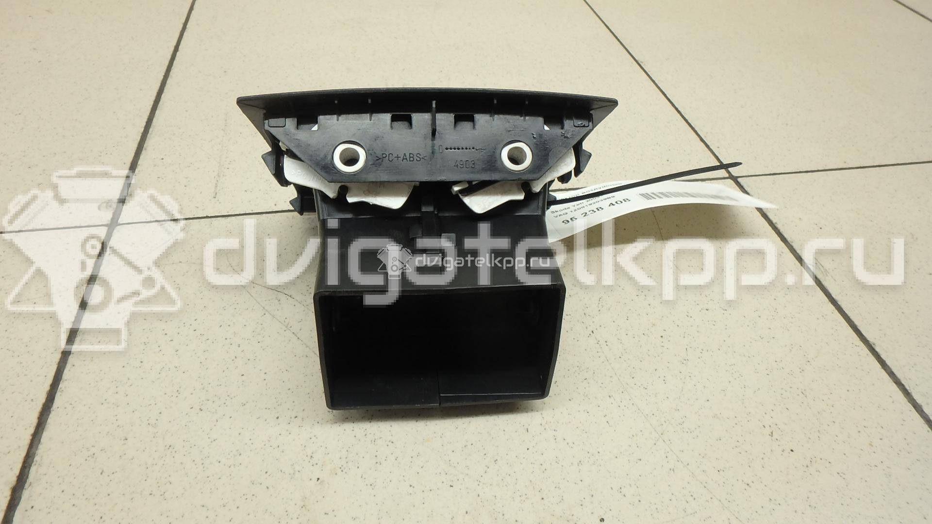 Фото Дефлектор воздушный  1Z08192039B9 для skoda Octavia (A5 1Z-) {forloop.counter}}