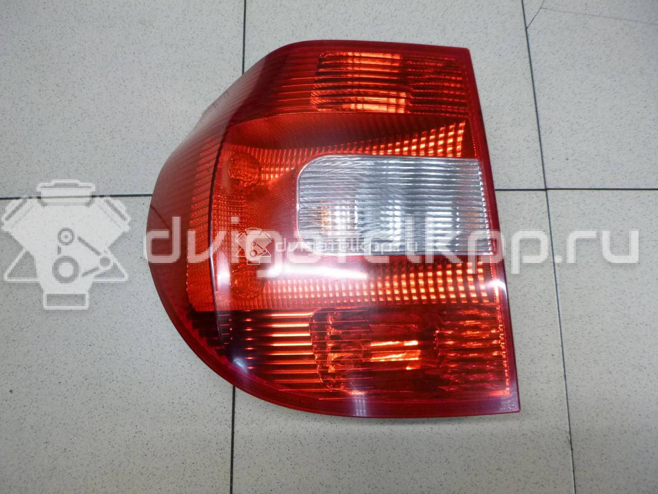 Фото Фонарь задний левый  5L0945111 для Skoda Yeti 5L {forloop.counter}}