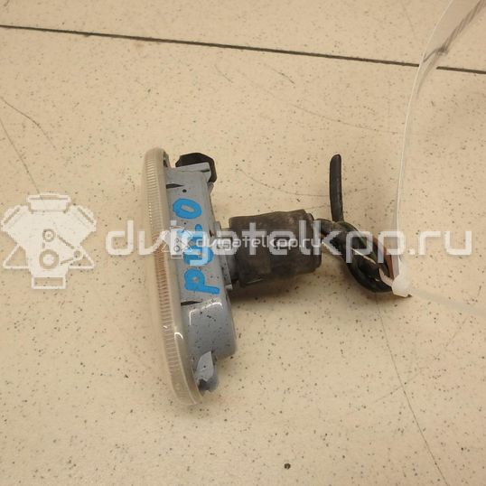 Фото Повторитель на крыло  7H0949117A для Volkswagen Up 121, 122, Bl1, Bl2 / Amarok S1B / Bora / Multivan / Sharan