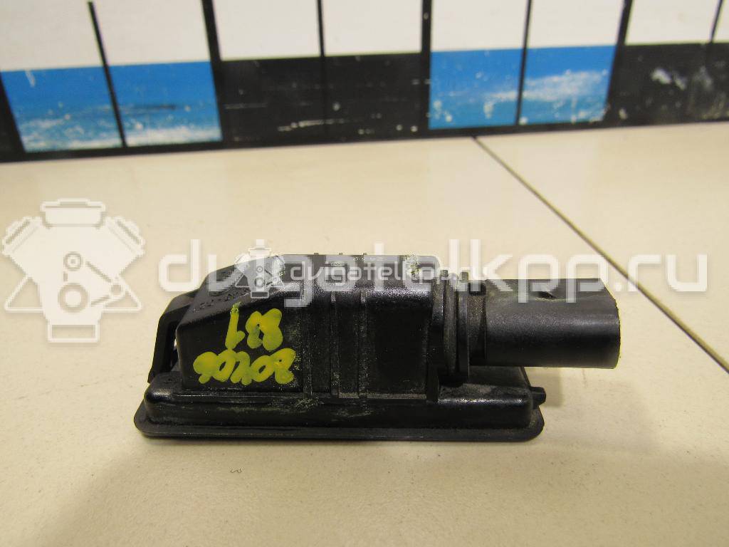 Фото Фонарь подсветки номера  1K8943021 для Volkswagen Scirocco / Polo / Touran / Amarok S1B / New Beetle {forloop.counter}}