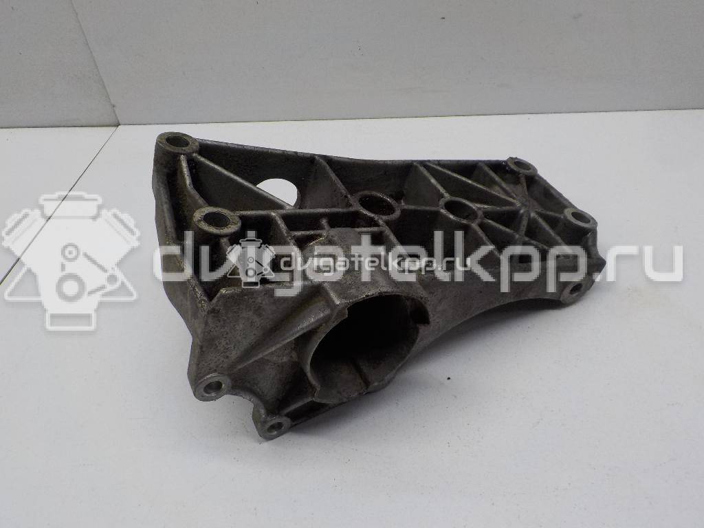 Фото Кронштейн генератора  030145169H для Volkswagen Polo / Caddy / Vento 1H2 / Golf {forloop.counter}}