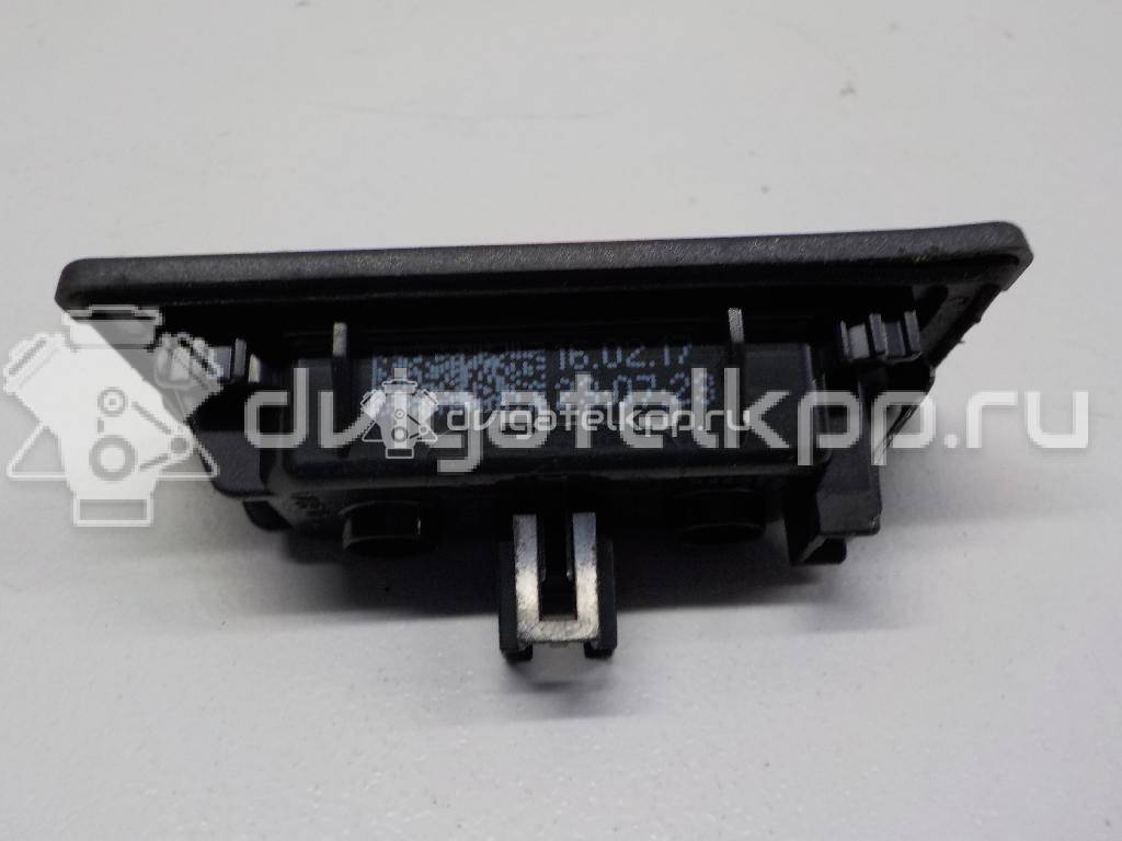 Фото Фонарь подсветки номера  3AF943021A для Volkswagen Tiguan / Touran / Cc / Multivan / Sharan {forloop.counter}}