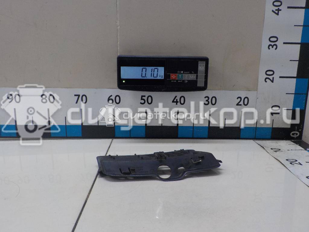 Фото Решетка в бампер правая  1H6853666 для Volkswagen Vento 1H2 / Golf {forloop.counter}}