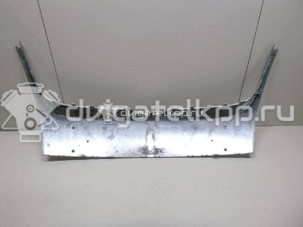 Фото Накладка на решетку радиатора  1K5853761A2ZZ для Volkswagen Jetta / Golf {forloop.counter}}