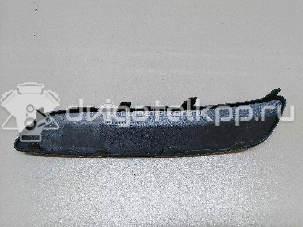 Фото Накладка переднего бампера правая  1K0807718BGRU для Volkswagen Jetta / Golf {forloop.counter}}