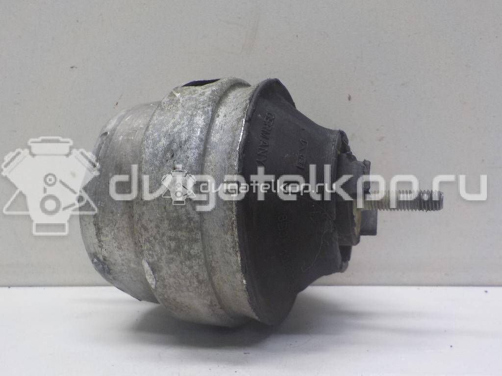 Фото Опора двигателя левая  8D0199379J для Volkswagen Passat / Crafter / Golf {forloop.counter}}