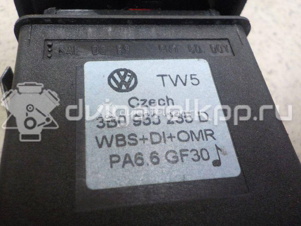 Фото Кнопка аварийной сигнализации  3B0953235D для Volkswagen Passat {forloop.counter}}