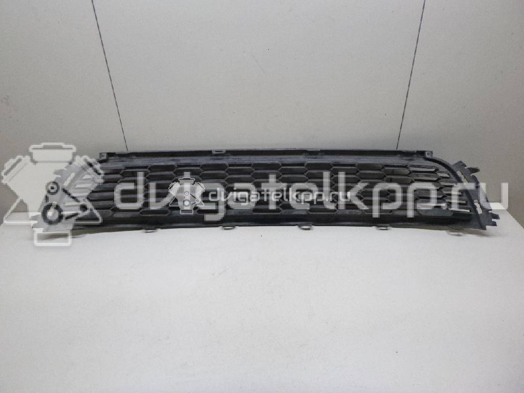 Фото Решетка в бампер центральная  6R0853677A9B9 для Volkswagen Polo {forloop.counter}}