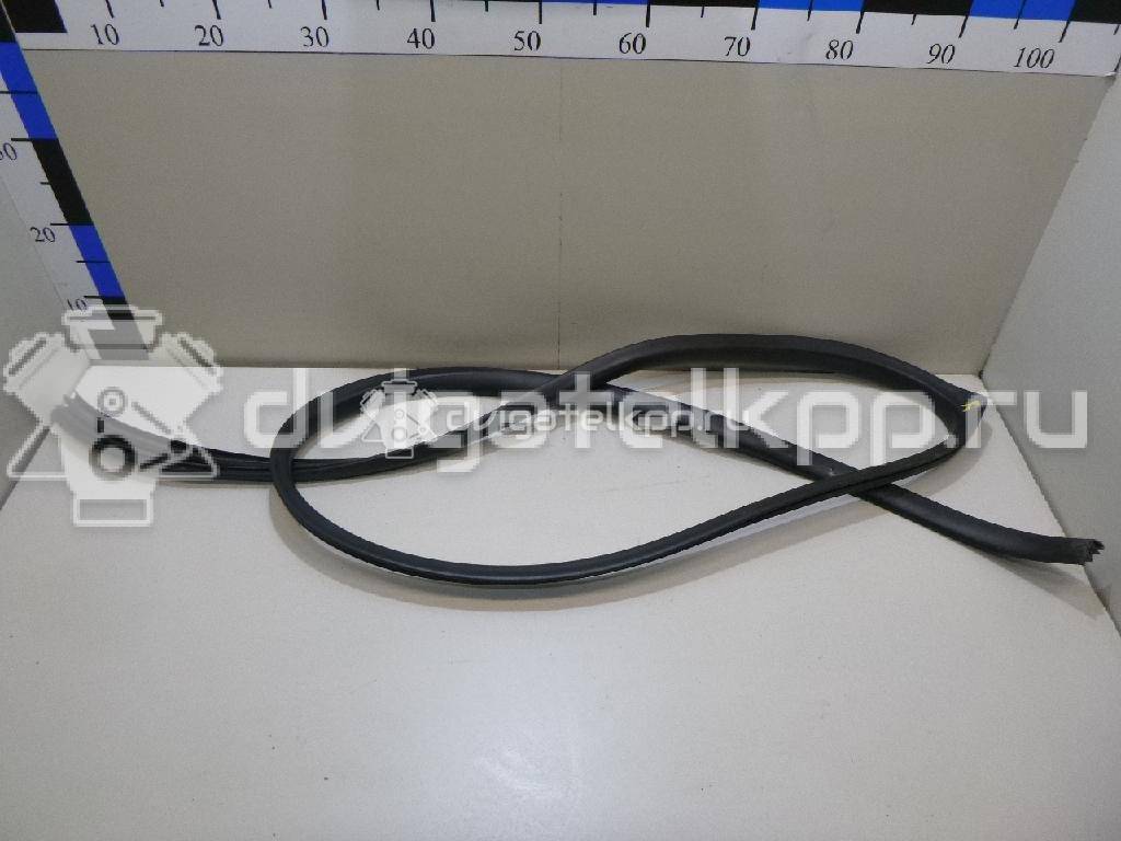 Фото Уплотнитель двери  8464164J00 для suzuki Grand Vitara {forloop.counter}}