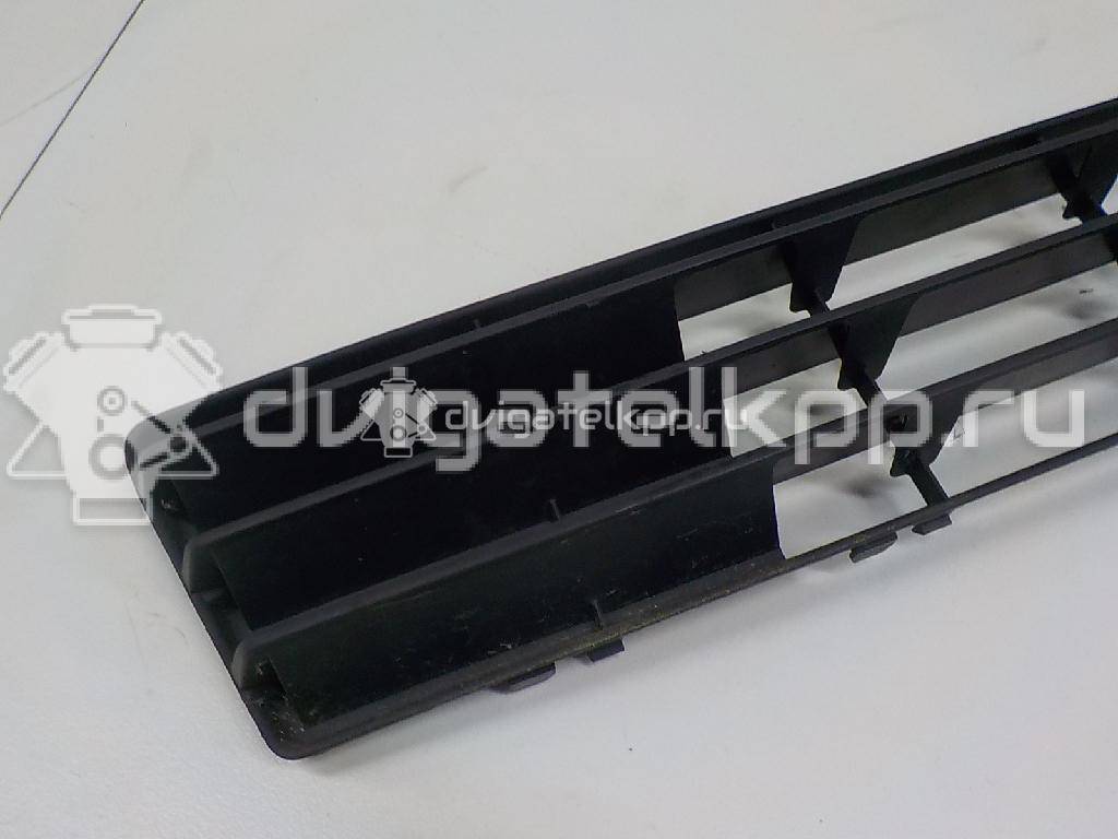 Фото Решетка в бампер центральная  7172163J005PK для Suzuki Swift {forloop.counter}}