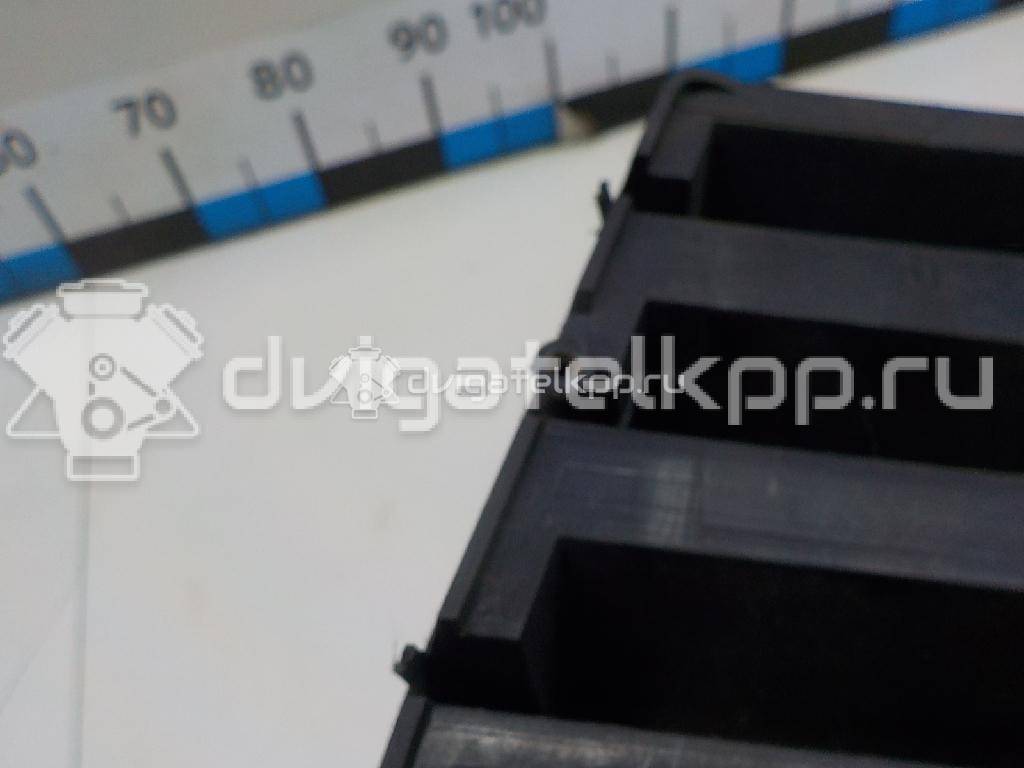 Фото Решетка в бампер центральная  7172163J005PK для Suzuki Swift {forloop.counter}}
