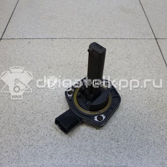 Фото Датчик уровня масла  06E907660 для Audi A4 / A6 / A3 / A5 / Tt