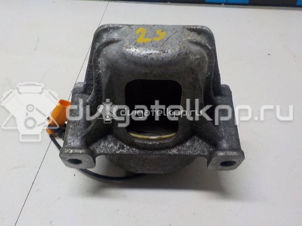 Фото Опора двигателя левая  8K0199381GQ для Audi Q5 / A5 / A4 / A6 {forloop.counter}}
