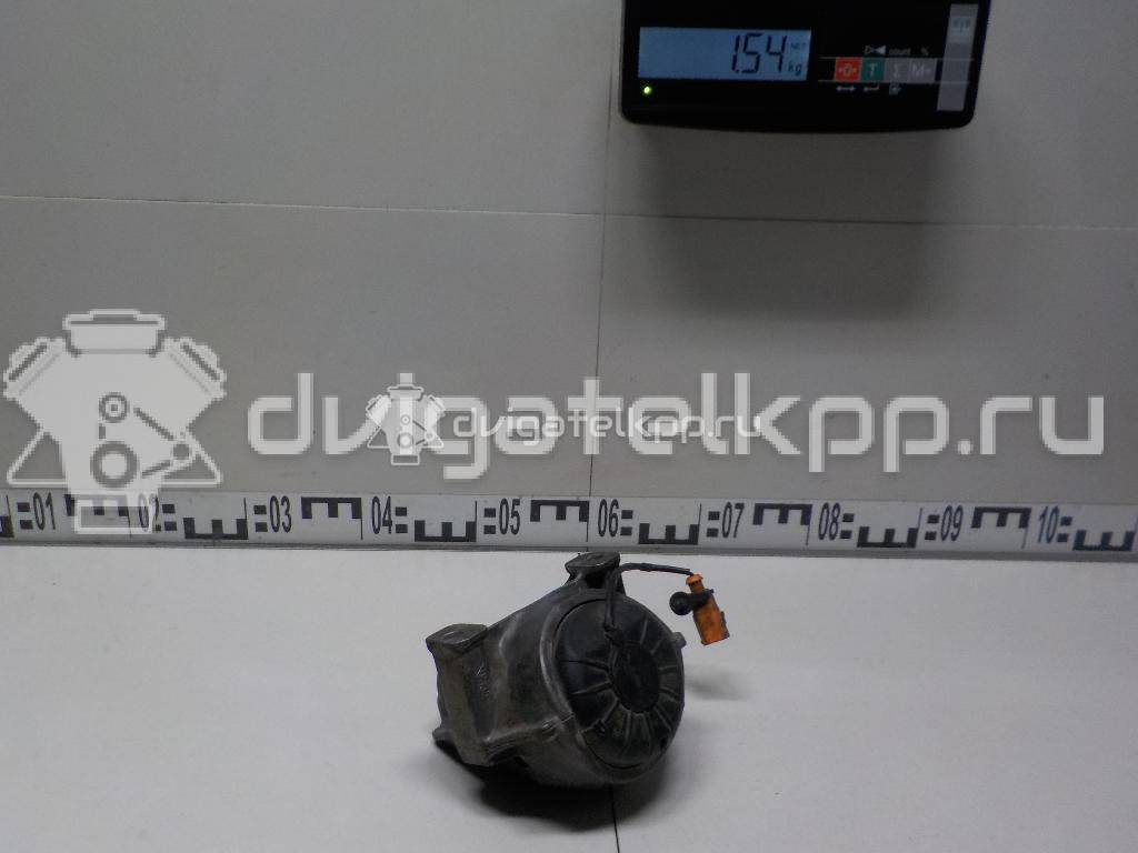 Фото Опора двигателя правая  8R0199381AK для Audi A5 / A4 / Q5 {forloop.counter}}