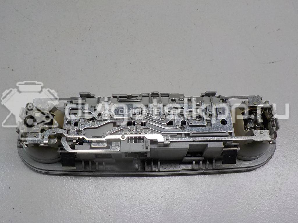 Фото Плафон салонный  8T0947111A13U для audi A4 [B8] {forloop.counter}}