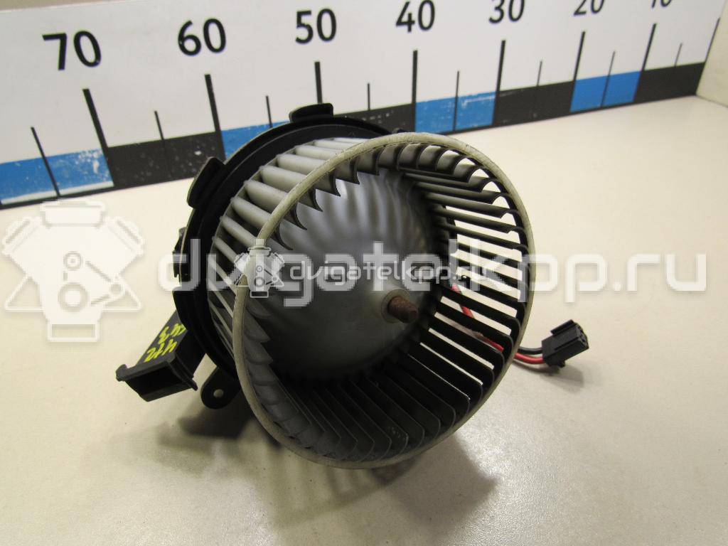 Фото Моторчик отопителя  8T1820021 для Audi A5 / A4 / Q5 {forloop.counter}}